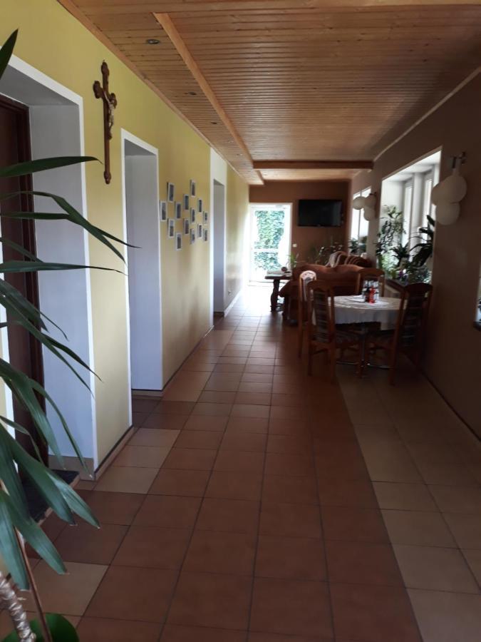 Villa Pod Piramida Ługniany Exterior foto
