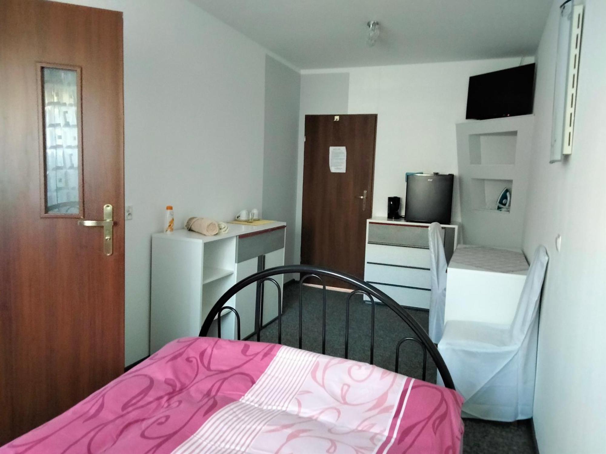 Villa Pod Piramida Ługniany Zimmer foto